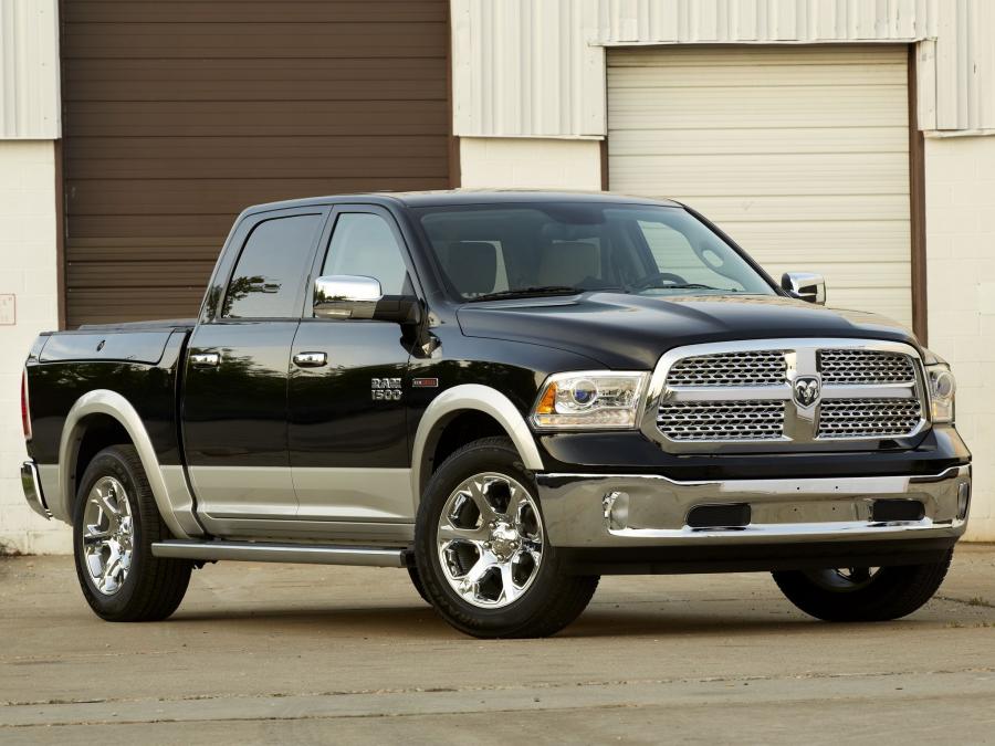  Dodge Ram 1500 Laramie Crew Cab 2012 года  (фото 4 из 30)